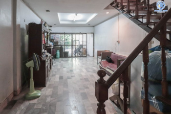 *****ทาวน์เฮ้าส์มือสองย่านนนทบุรี ม.ประยูรทอง วัชรพล บนเนื้อที่ 22 ตร.ว. ฟังก์ชัน 3 ห้องนอน 2 ห้องน้ำ 1 ที่จอดรถ บ้านหันทิศตะวันออก บนทำเลศักยภาพ เชื่อมต่อถ.รามอินทรา, ถ.สุขาภิบาล 5 ใกล้แฟชั่นไอส์แลนด์ และรถไฟฟ้าสายสีชมพู "สถานีแคราย-มีนบุรี"